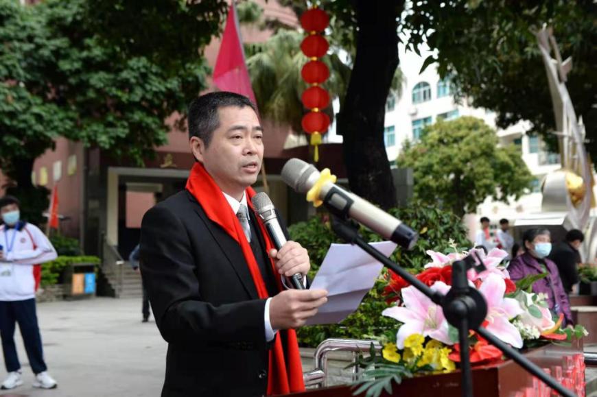 致敬无悔青春献礼建党百年2021届毕业班福州十中百日誓师大会暨成人